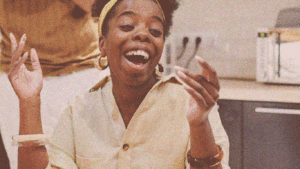 Chica sonriendo